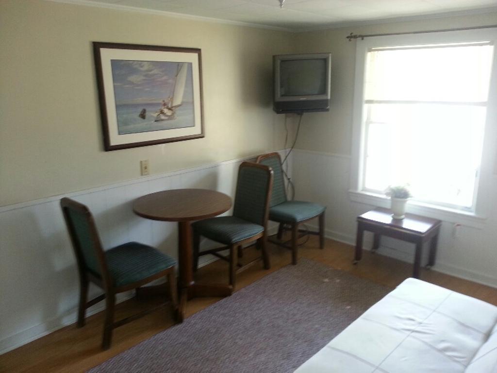 Caris Landings Inn By The Sea Old Orchard Beach Room photo